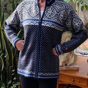 Nordic Wool Sweater Women's Size Medium: Copenhagen Sweater Market